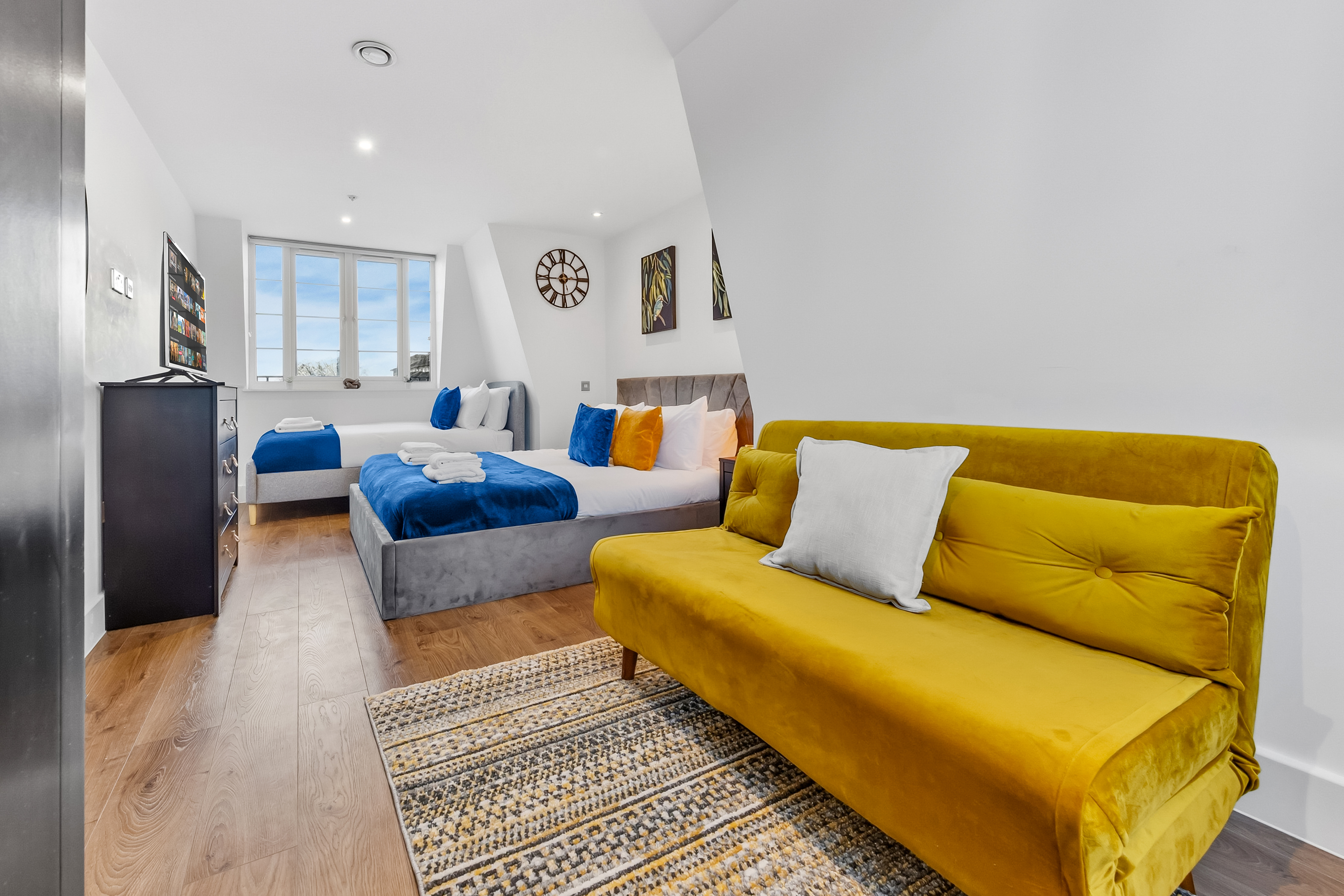 Nine Elms Modern Duplex – main view